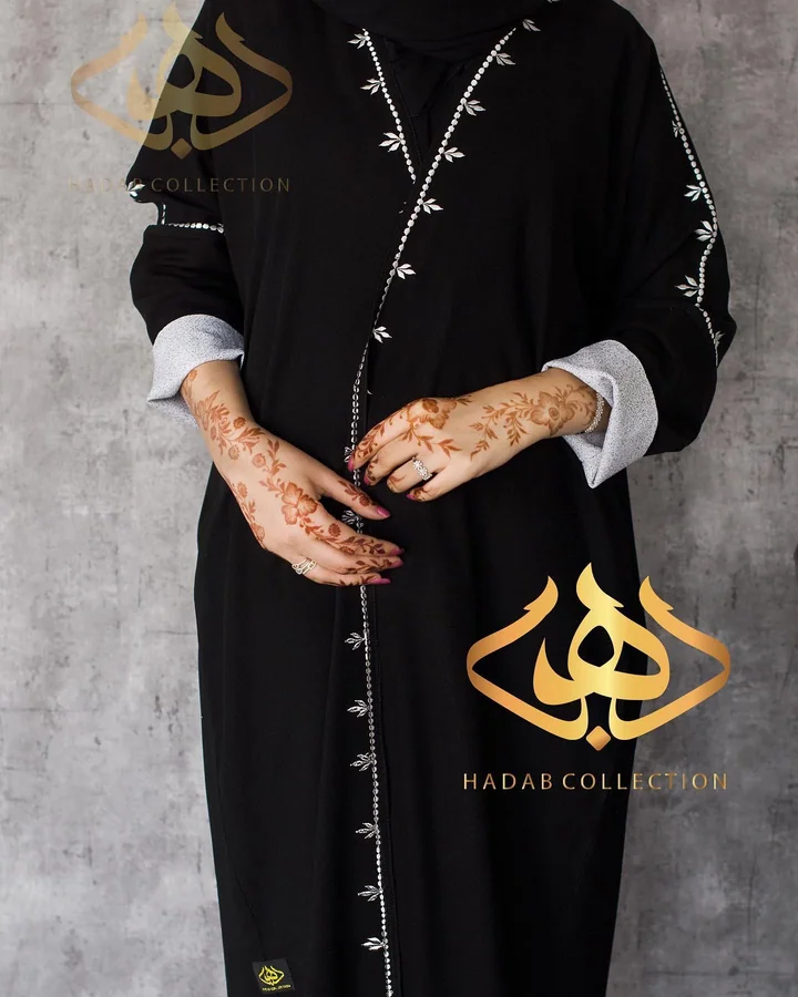 عباية مطرّزة — 017