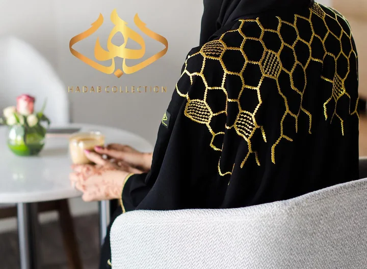 عباية مطرّزة — 018
