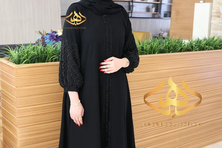 عباية بتفاصيل خرز — 029