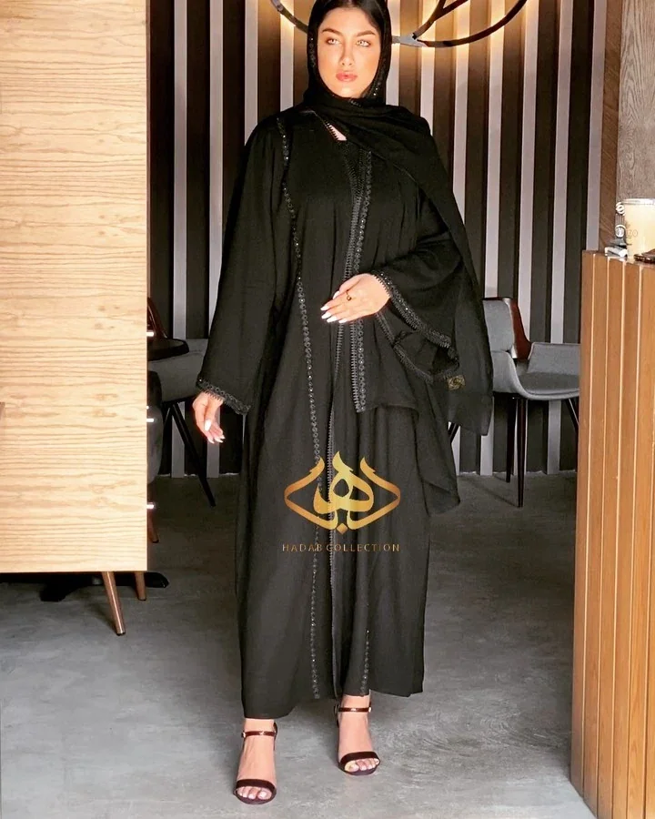 عباية بتفاصيل كريستال — 038