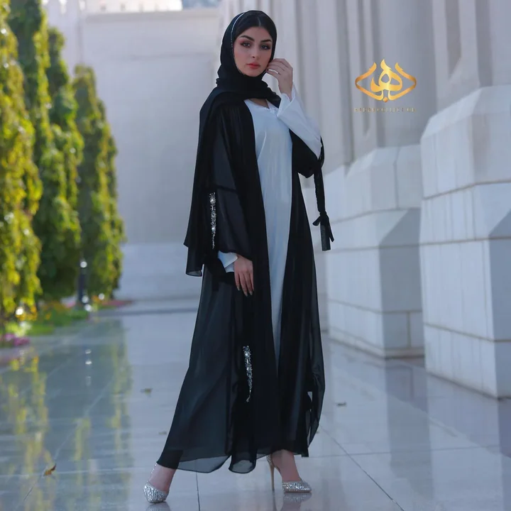 عباية شيفون بتفاصيل خرز — EID001