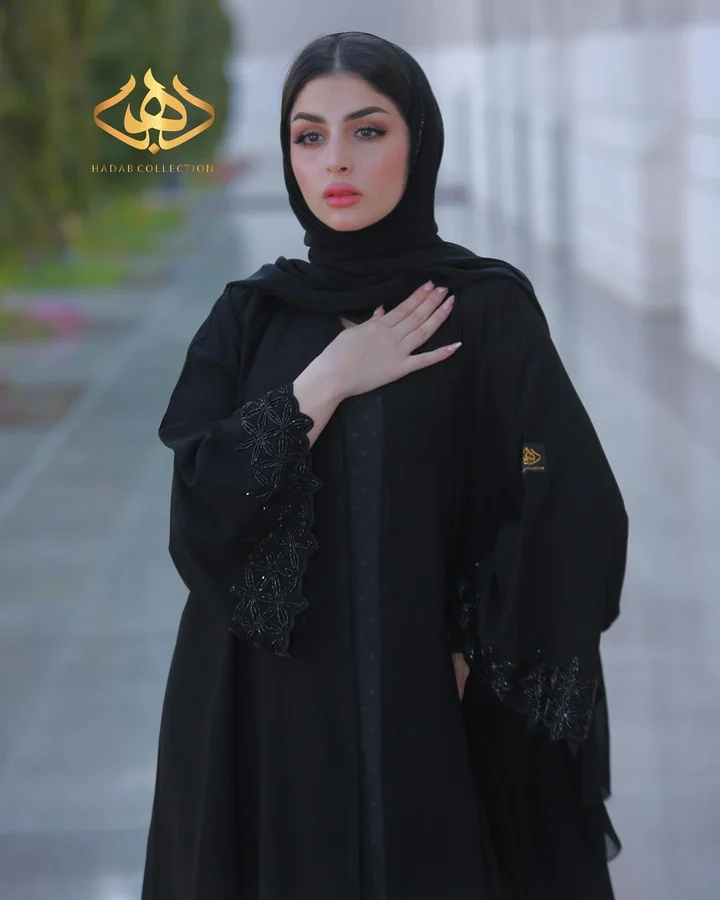 عباية مطرّزة — EID006