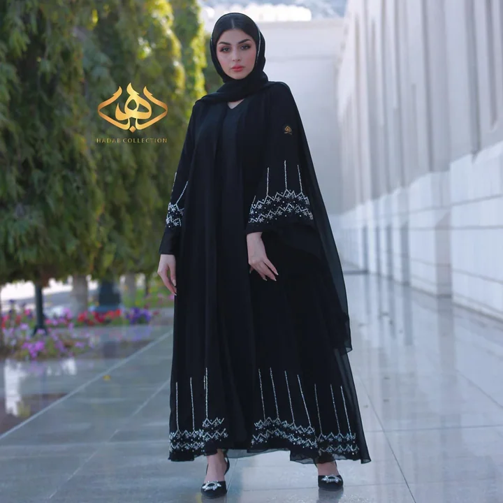 عباية شيفون بتفاصيل خرز — EID015
