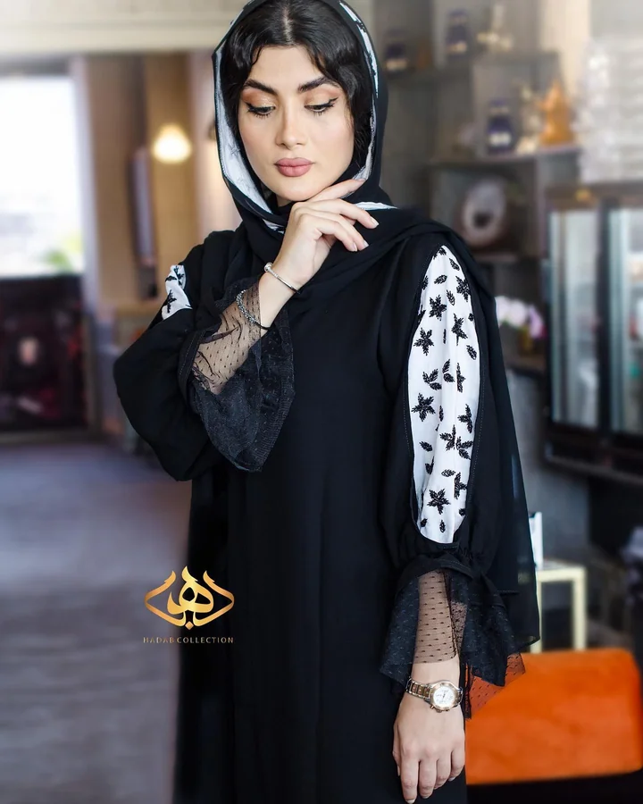 عباية بتفاصيل خرز — H051