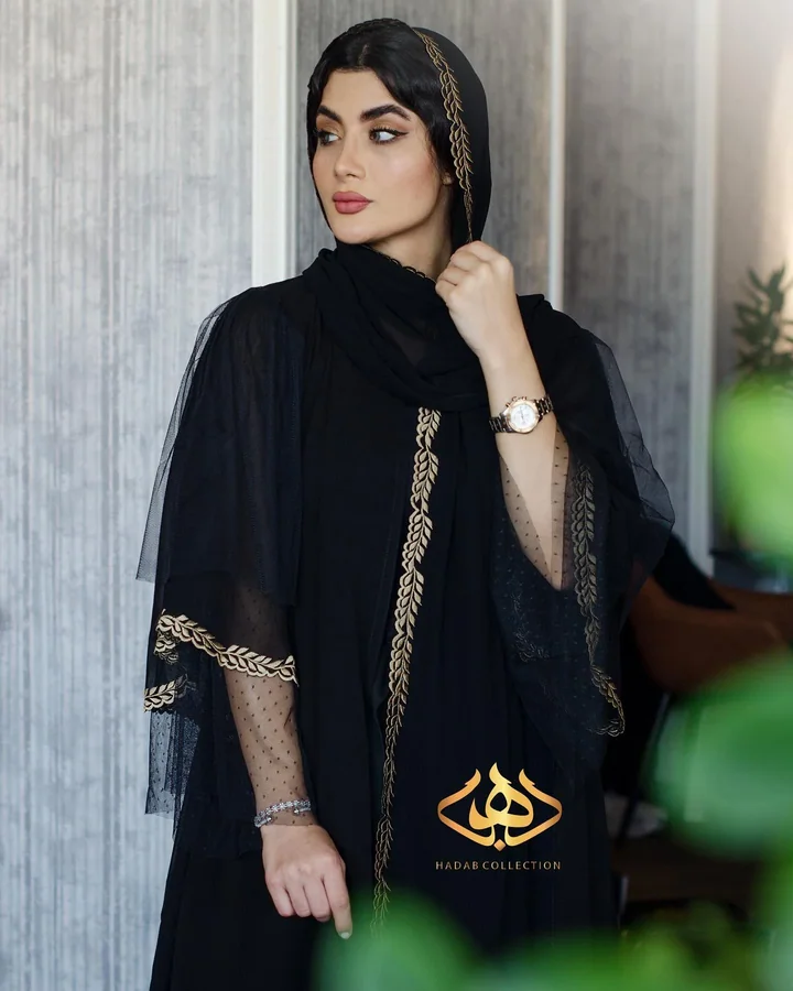 عباية شيفون مطرّزة — H058