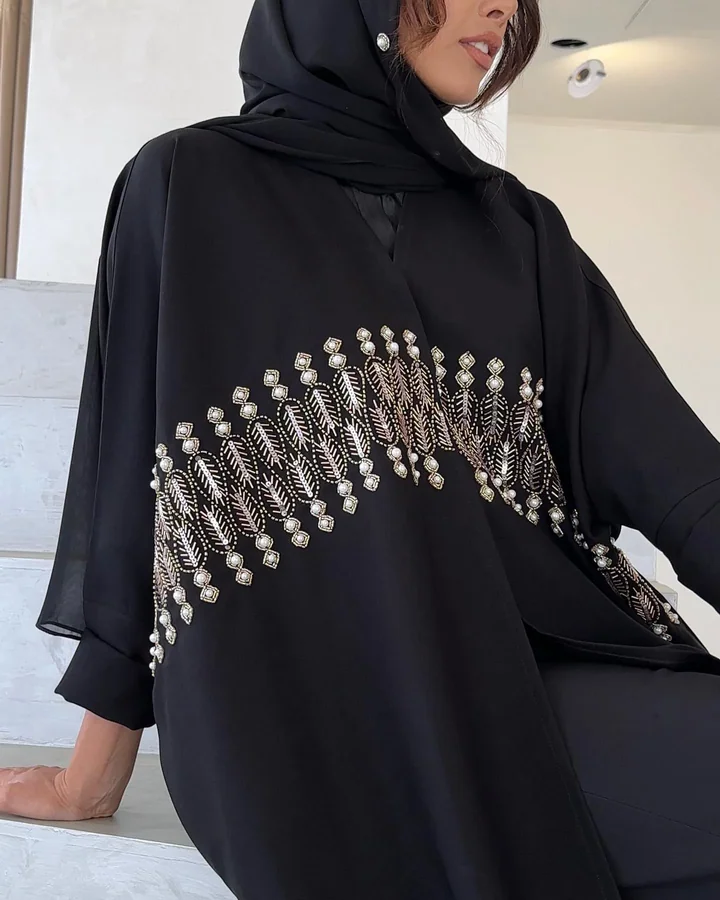 عباية كريب بتفاصيل خرز — HDB033