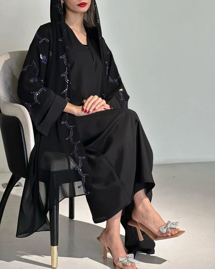 عباية مطرّزة — HDB036