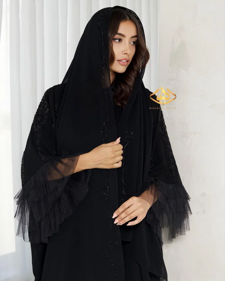 عباية كريب بتفاصيل خرز — HDB038