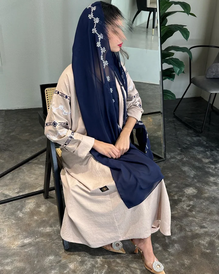 عباية مطرّزة — HDB041