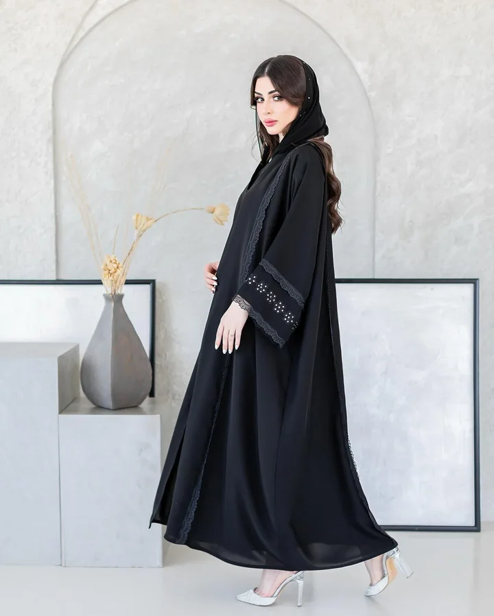 عباية ندى مطرّزة — HDB104