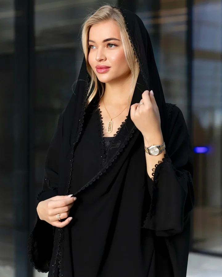 عباية كريب بتفاصيل خرز — HDB150